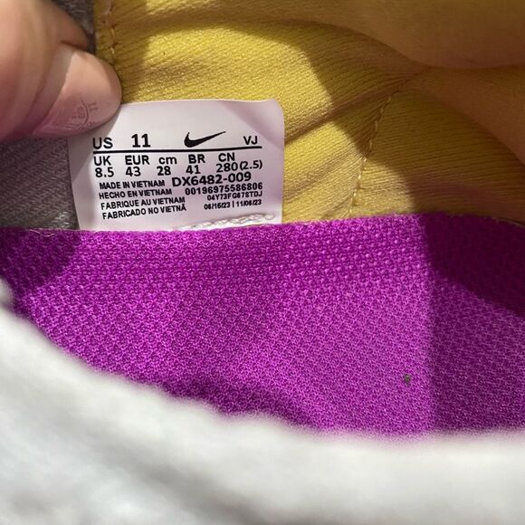 Nike Free Running Flyknit Sneakers Women Size 11 - Picture 9 of 9